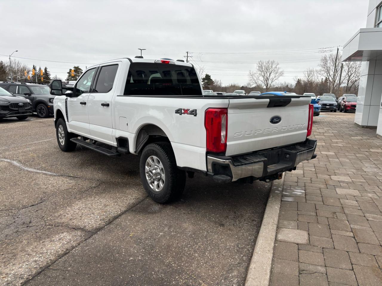 2024 Ford F-250 XLT, CREW CAB, 7.3L GAS ENGINE! SHORT BOX! Photo