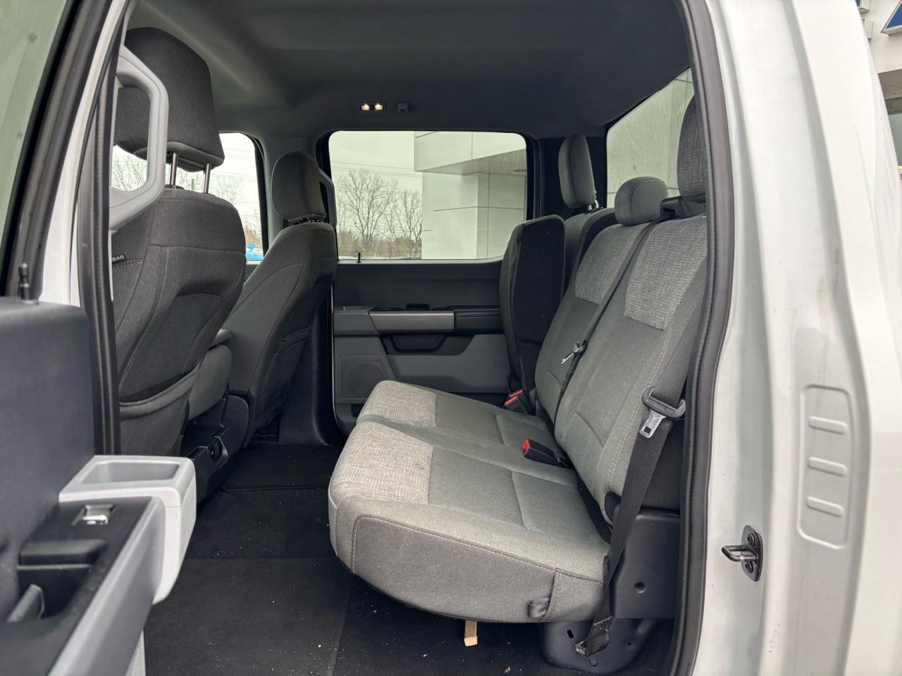 2024 Ford F-250 XLT, CREW CAB, 7.3L GAS ENGINE! SHORT BOX! Photo