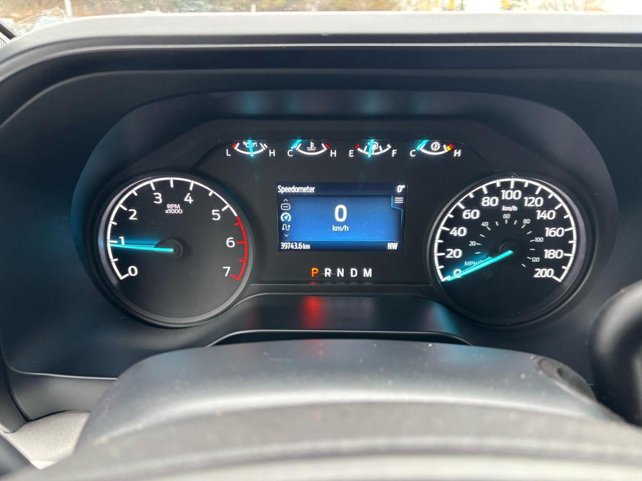 2024 Ford F-250 XLT, CREW CAB, 7.3L GAS ENGINE! SHORT BOX! Photo