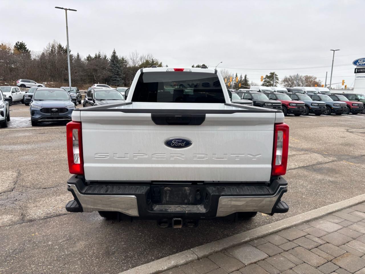 2024 Ford F-250 XLT, CREW CAB, 176"WB, 7.3L GAS ENGINE! Photo