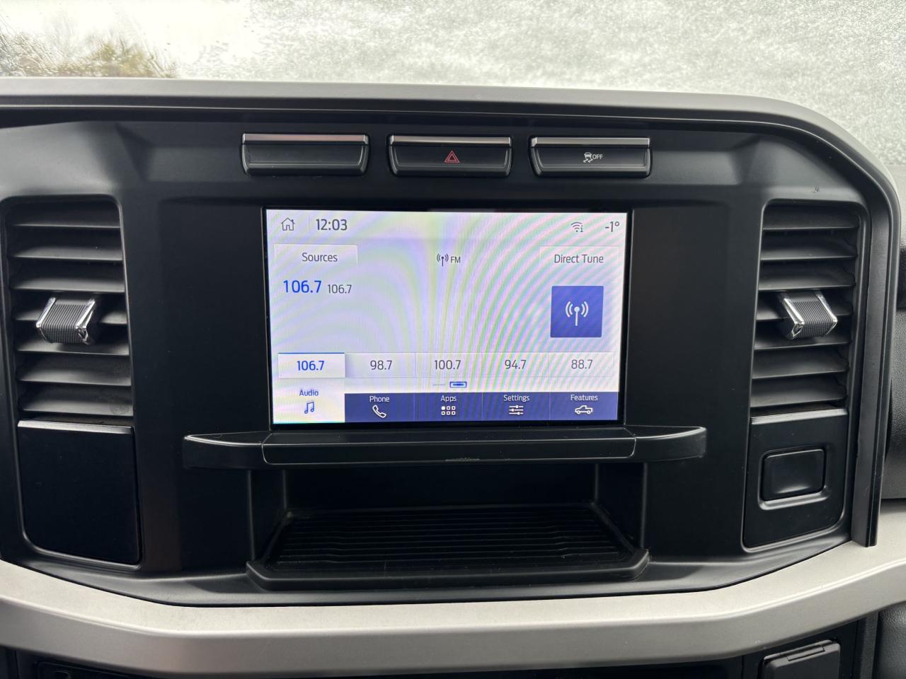 2024 Ford F-250 XLT, CREW CAB, 176"WB, 7.3L GAS ENGINE! Photo