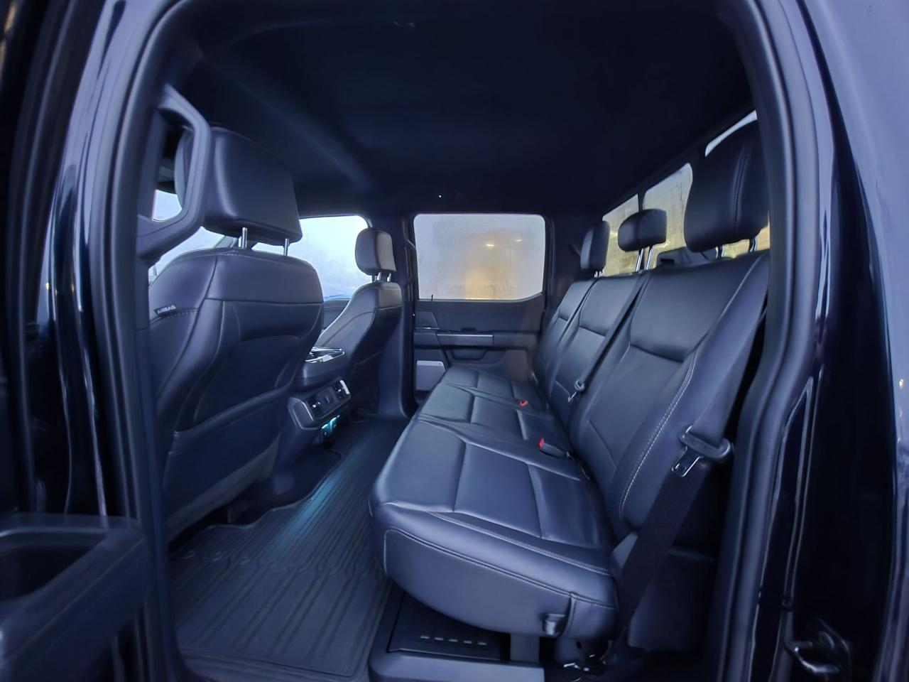 2024 Ford F-150 303A! LEATHER, BLACK PACKAGE! 20" RIMS! Photo