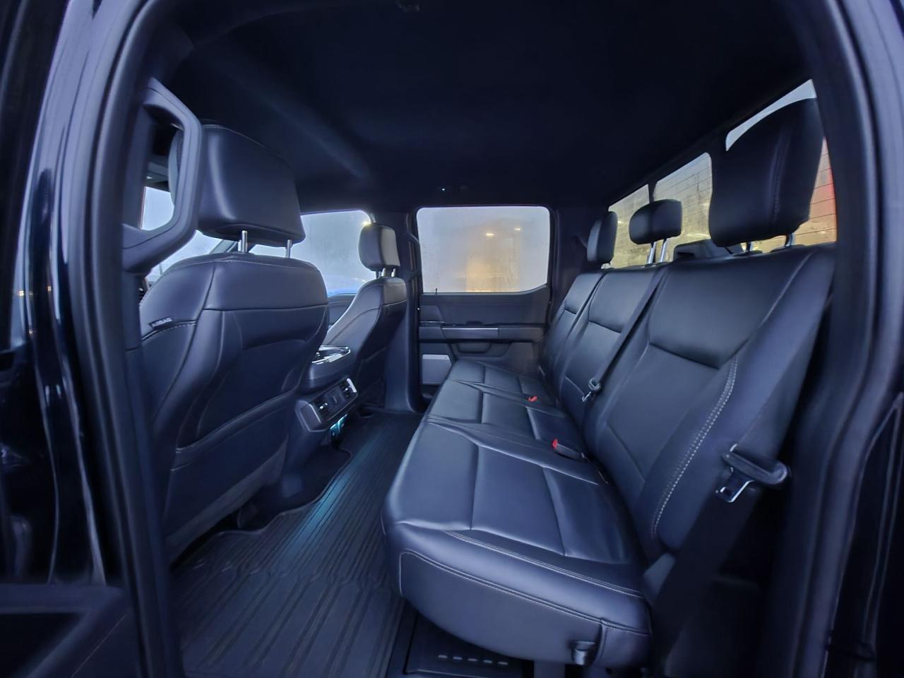 2024 Ford F-150 303A! LEATHER, BLACK PACKAGE! 20" RIMS! Photo