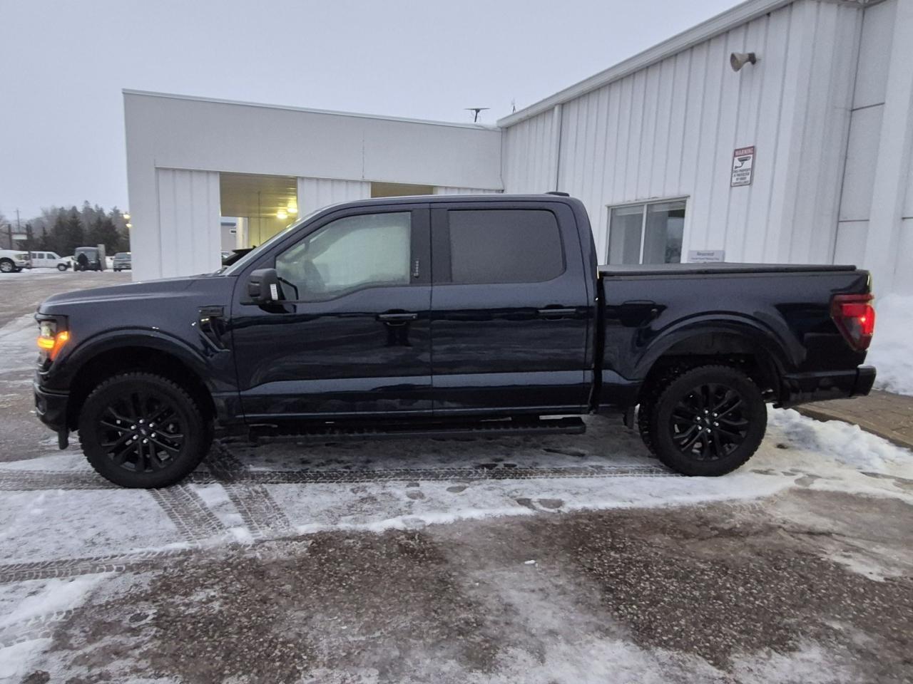 2024 Ford F-150 303A! LEATHER, BLACK PACKAGE! 20" RIMS! Photo