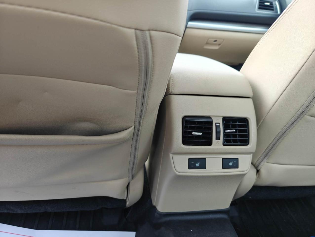 2017 Subaru Legacy 4dr Sdn CVT 2.5i w/Limited & Tech Pkg Photo