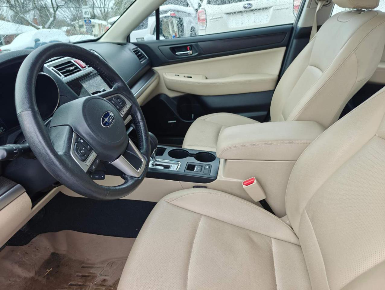 2017 Subaru Legacy 4dr Sdn CVT 2.5i w/Limited & Tech Pkg Photo