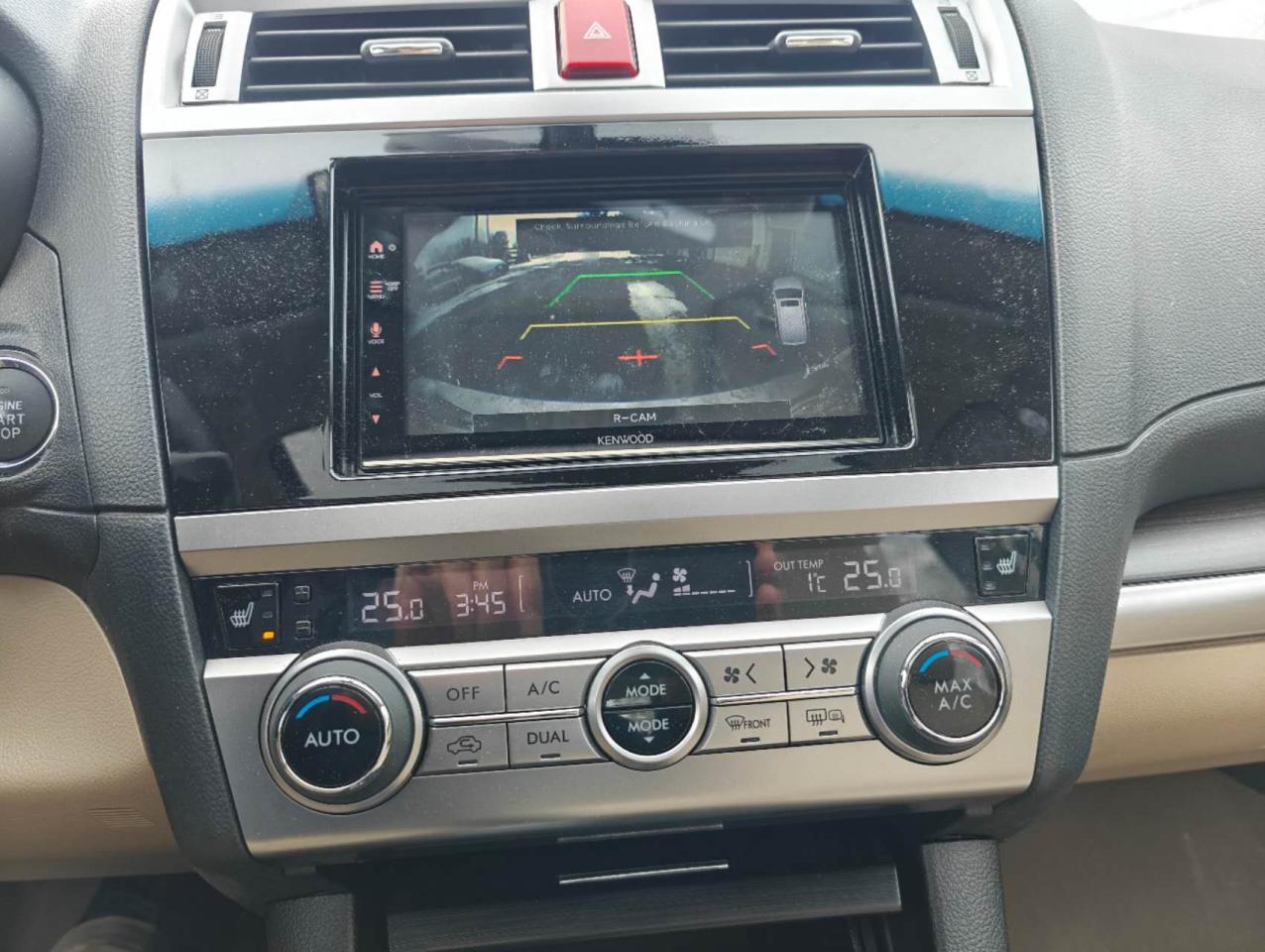 2017 Subaru Legacy 4dr Sdn CVT 2.5i w/Limited & Tech Pkg Photo