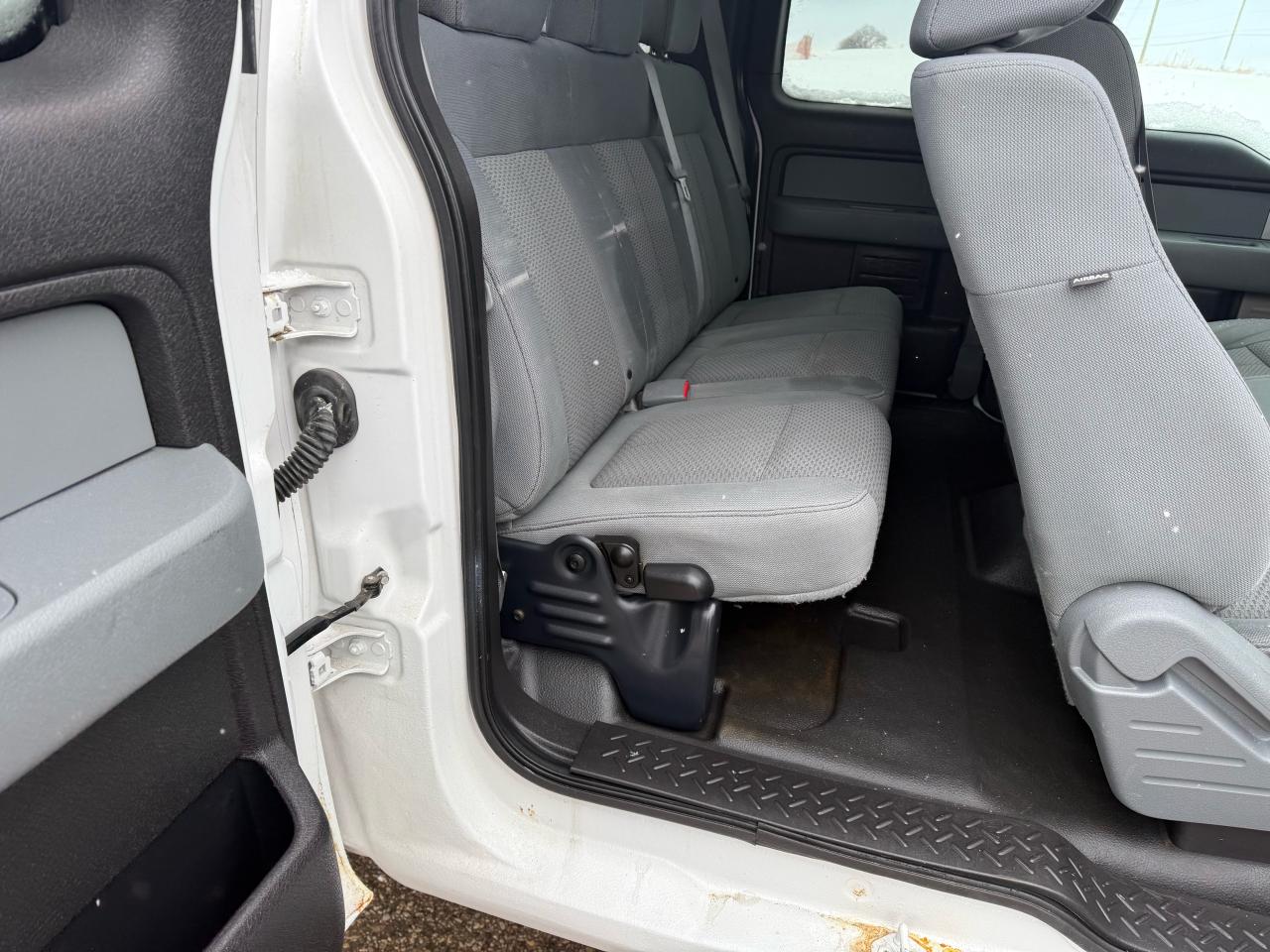 2011 Ford F-150 XL 4x4 long box Photo