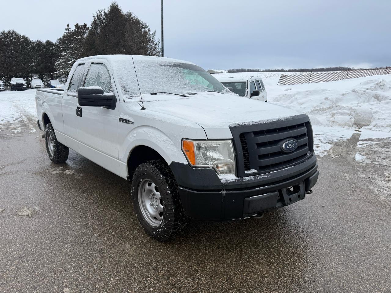 2011 Ford F-150 XL 4x4 long box - Photo #1