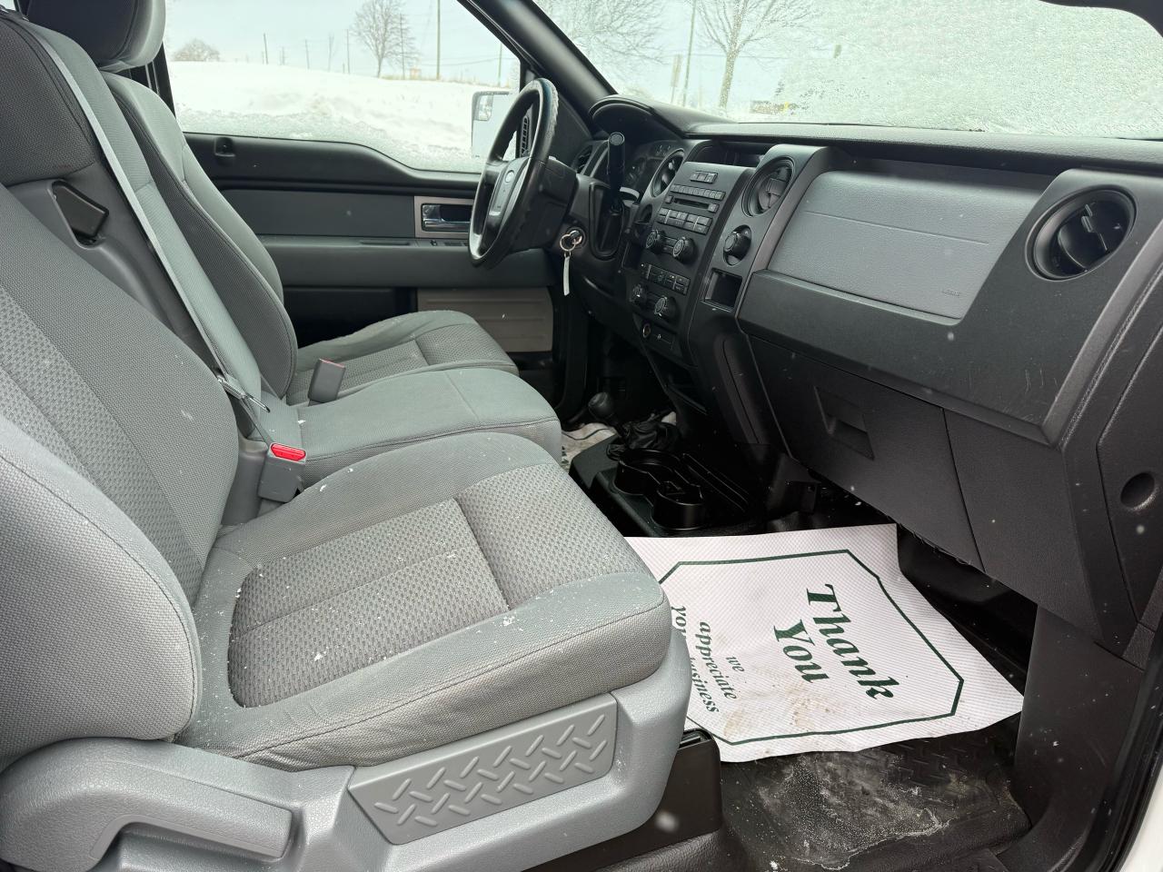 2011 Ford F-150 XL 4x4 long box Photo