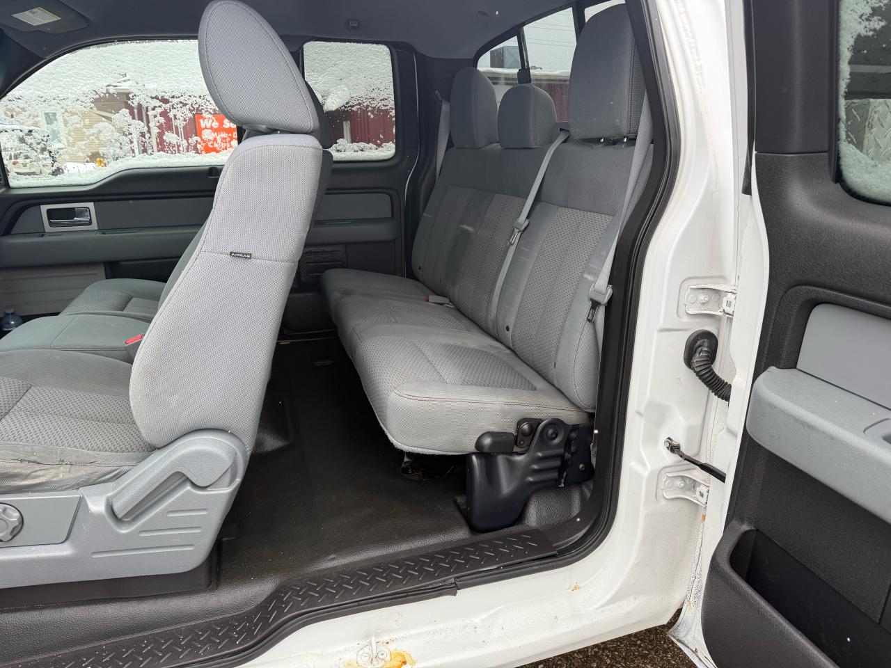 2011 Ford F-150 XL 4x4 long box Photo