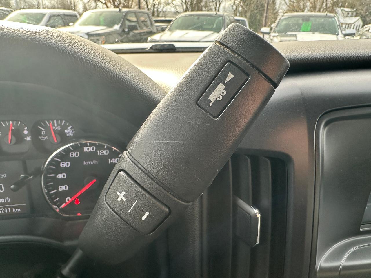 2018 GMC Sierra 2500 4X4 RegCab 133.6" 6.0L V8 Cloth FM RearCam CarPlay Photo