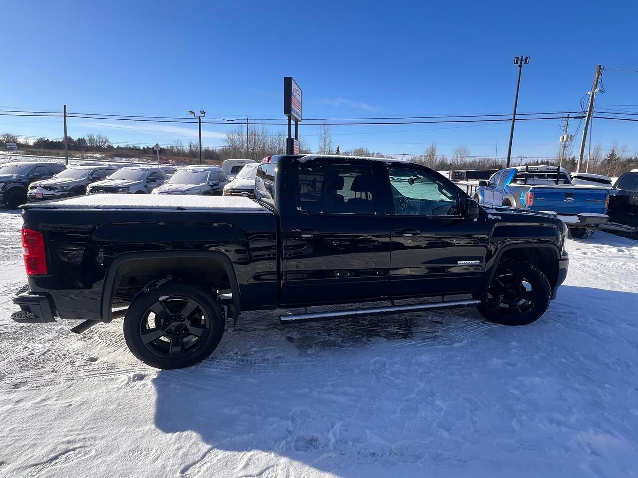 2017 GMC Sierra 1500 SLE Photo