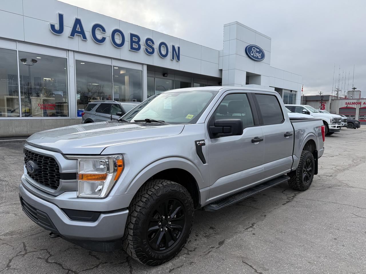 2022 Ford F-150 XL Photo0