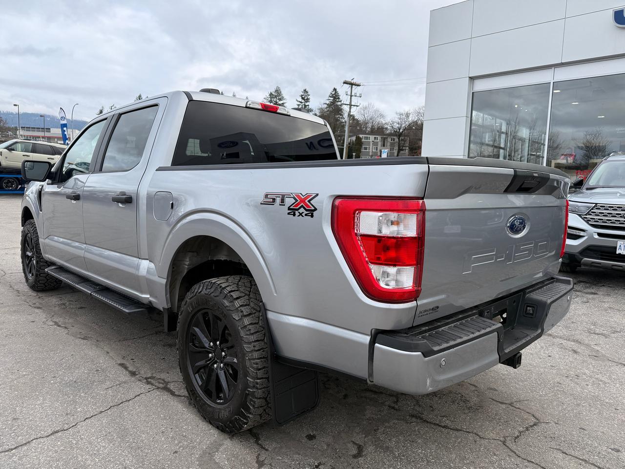 2022 Ford F-150 XL Photo2