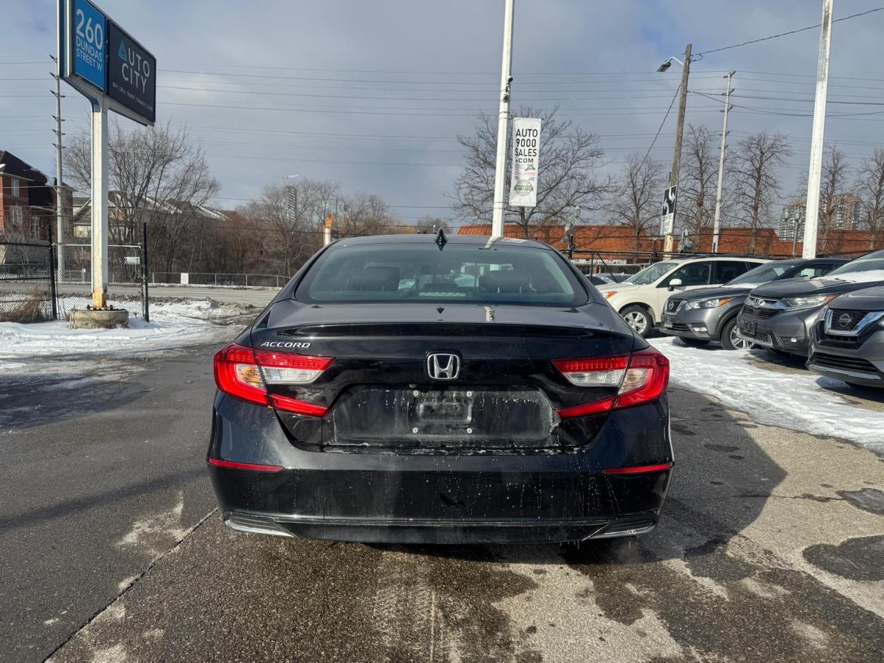 2018 Honda Accord LX | CLEAN TITLE | LOW KMS| Photo
