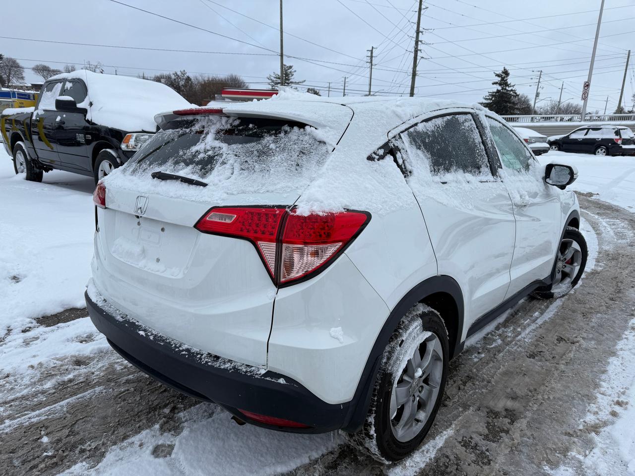 2018 Honda HR-V EX / SUNROOF / ONE OWNER / NO ACCIDENTS / AS-IS Photo3