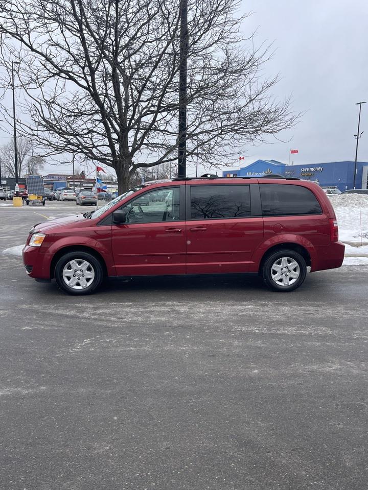 2009 Dodge Grand Caravan SE  STOW N GO   ONLY 168,000 KMS Photo