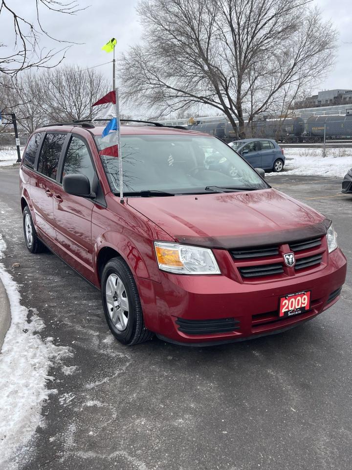2009 Dodge Grand Caravan SE  STOW N GO   ONLY 168,000 KMS Photo
