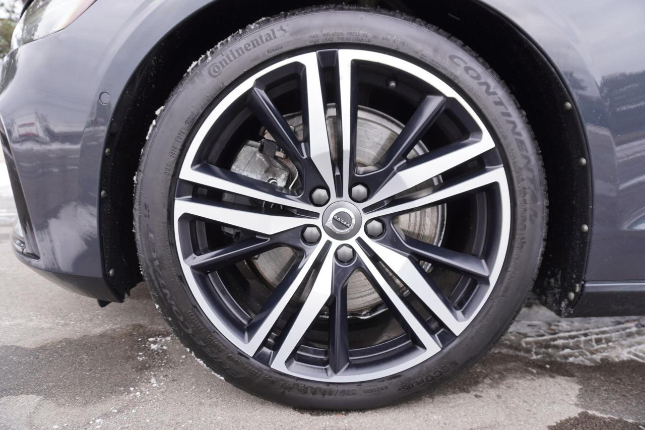 2019 Volvo V60 R-DESIGN / T6 AWD / NO ACCIDENTS / IMMACULATE CAR Photo