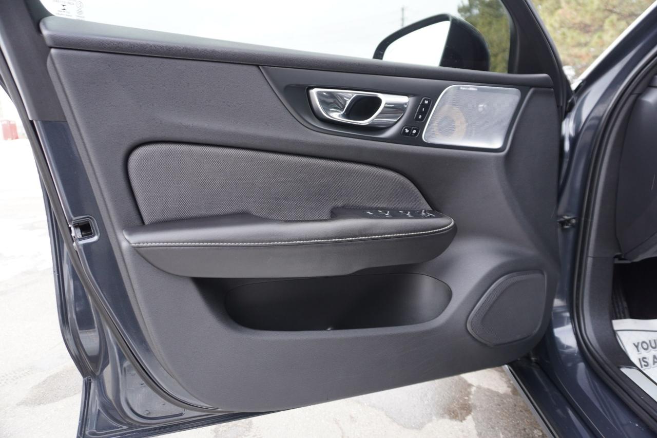 2019 Volvo V60 R-DESIGN / T6 AWD / NO ACCIDENTS / IMMACULATE CAR Photo