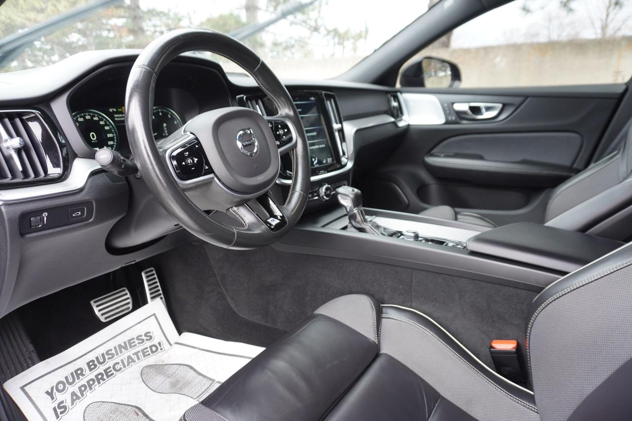 2019 Volvo V60 R-DESIGN / T6 AWD / NO ACCIDENTS / IMMACULATE CAR Photo