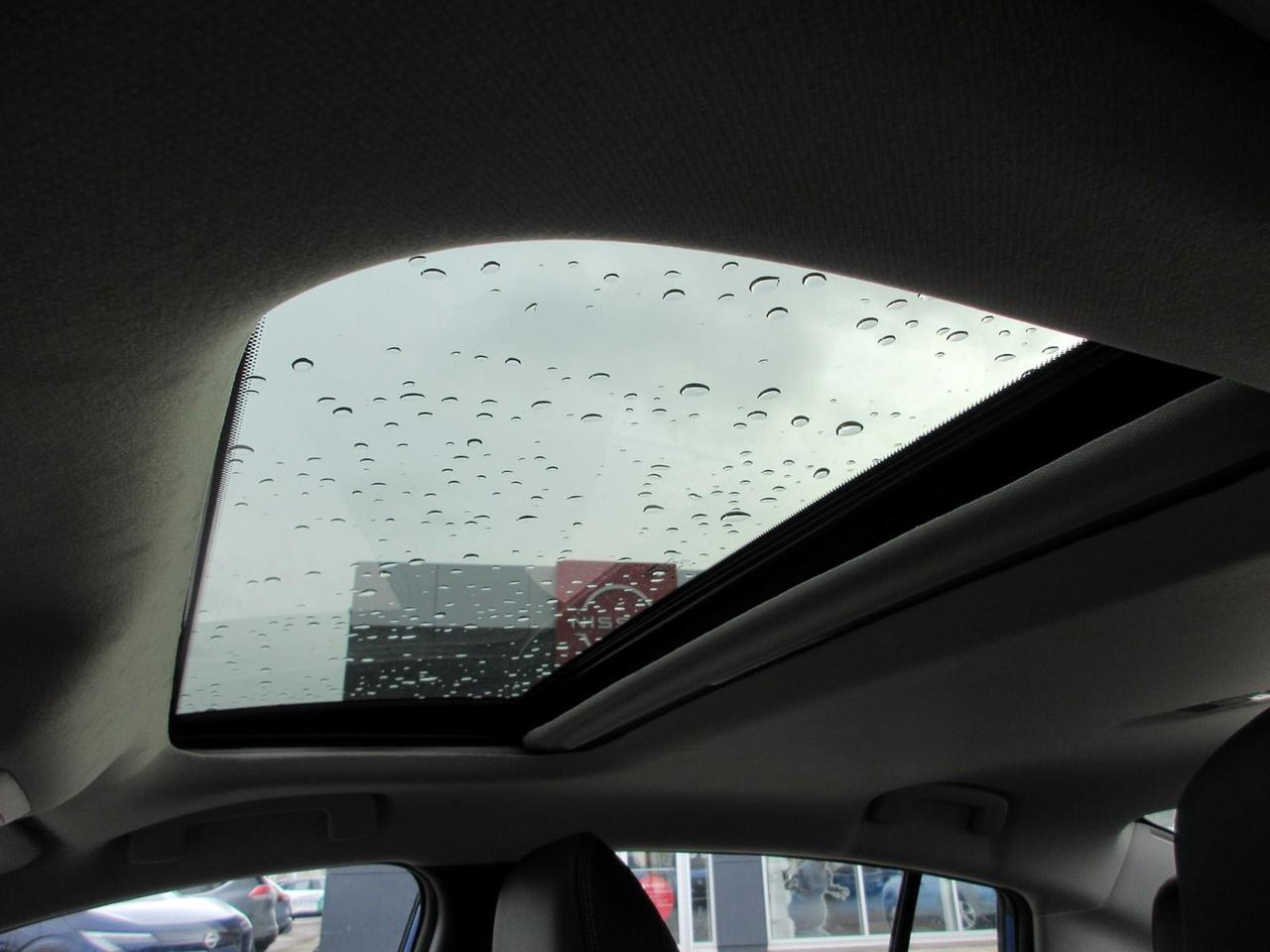 2026 Nissan Sentra SR Photo