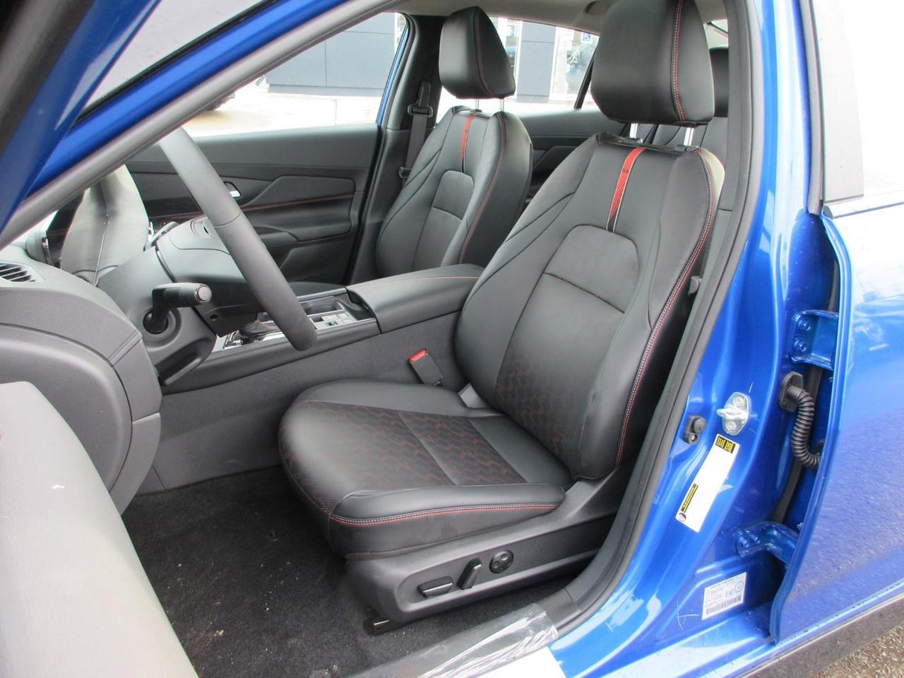 2026 Nissan Sentra SR Photo