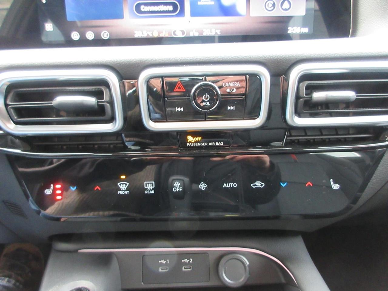 2026 Nissan Sentra SR Photo