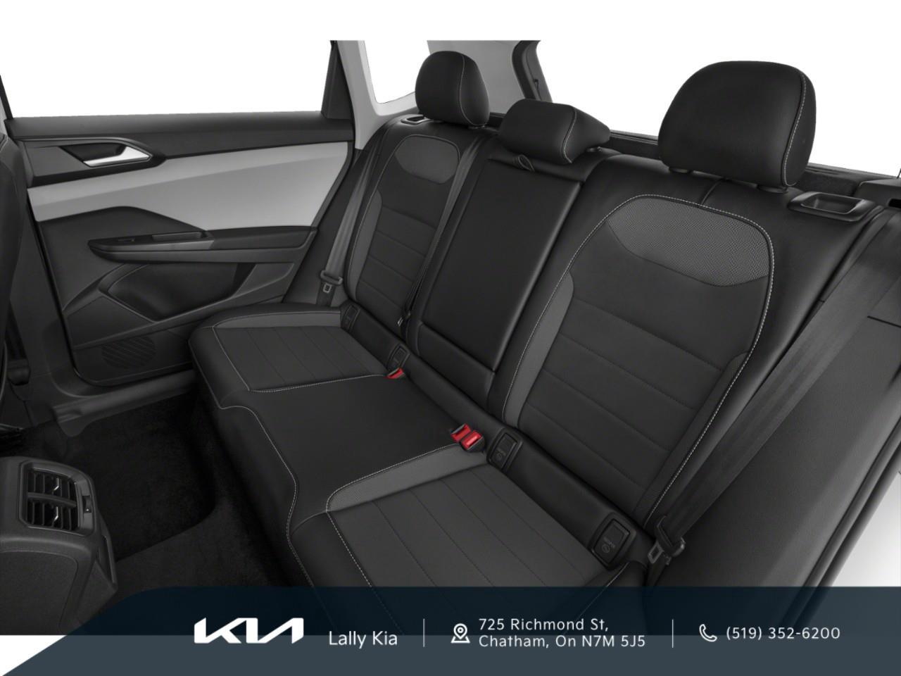 2022 Volkswagen Taos Comfortline New Arrival | Low KMs | Clean CarFax | AWD Photo