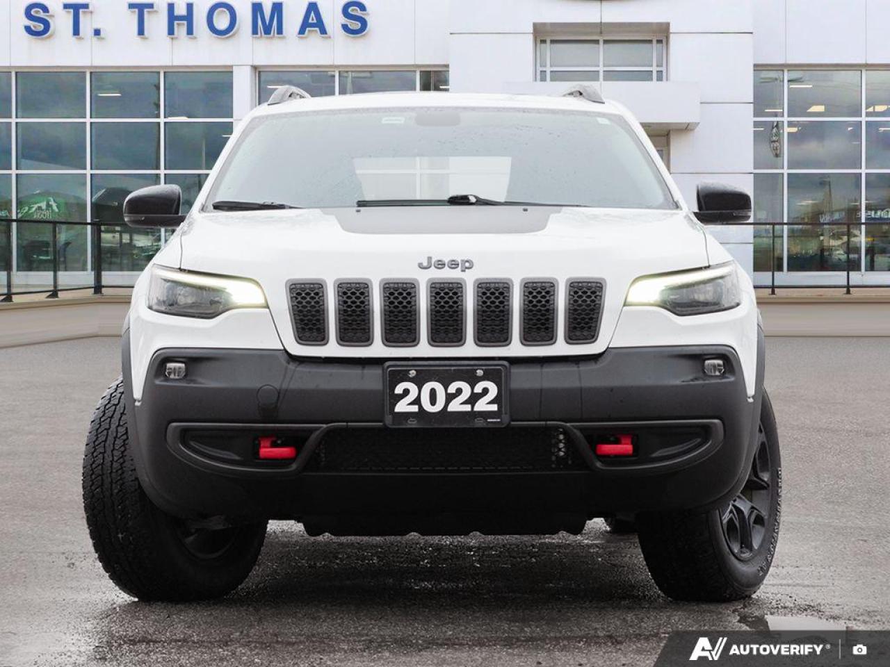 2022 Jeep Cherokee Trailhawk Sun and Sound Group Photo