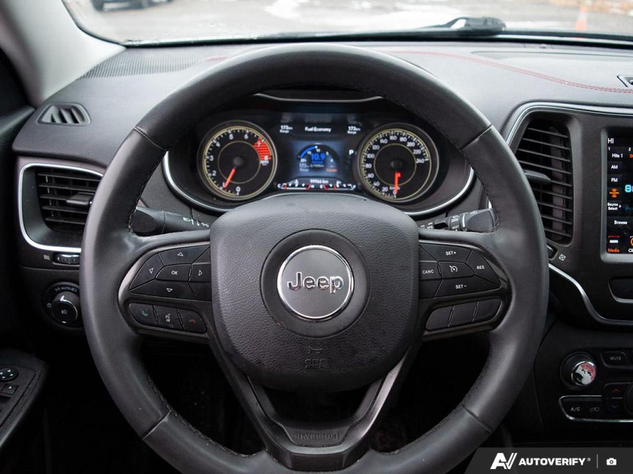 2022 Jeep Cherokee Trailhawk Sun and Sound Group Photo