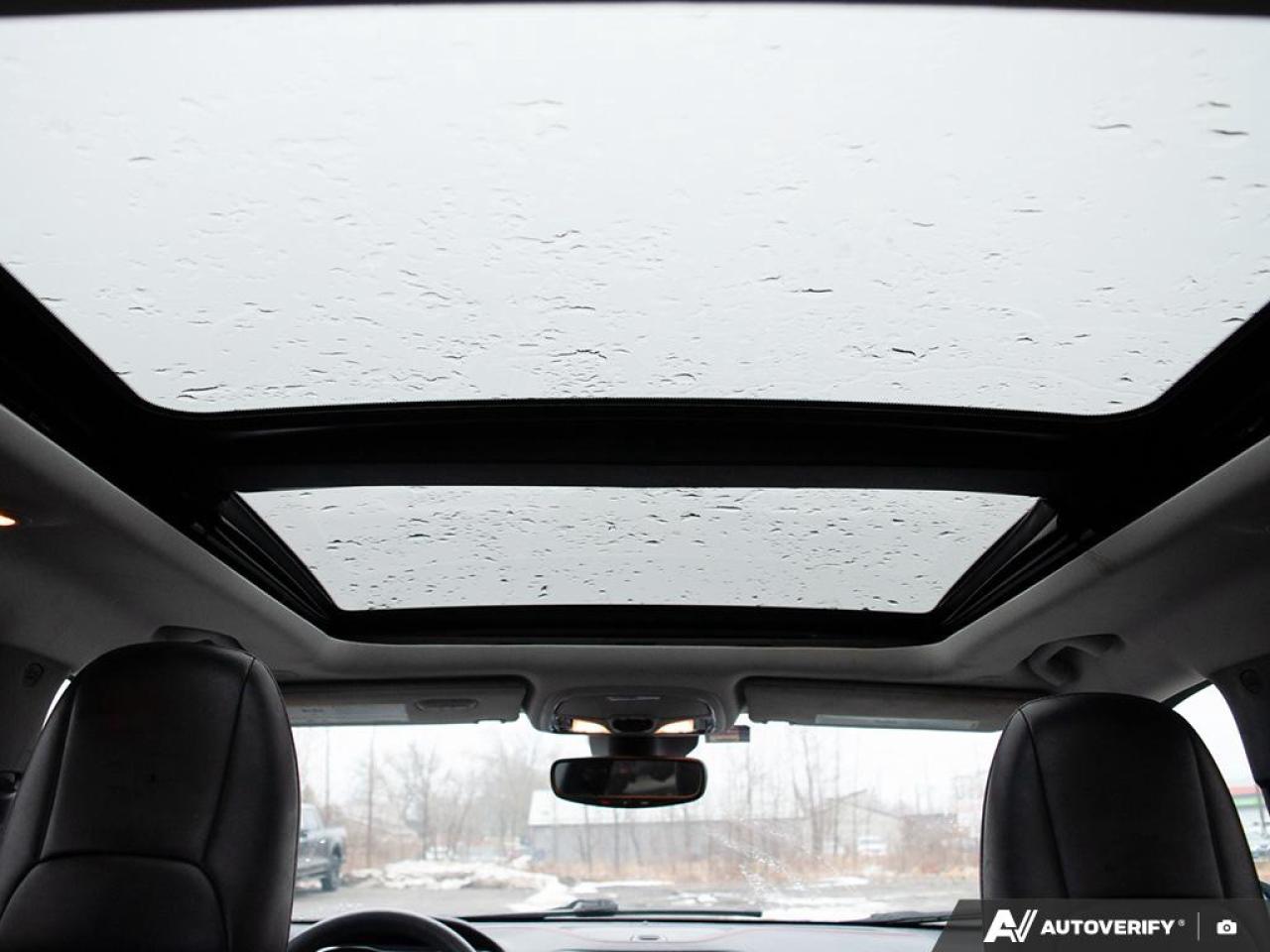 2022 Jeep Cherokee Trailhawk Sun and Sound Group Photo