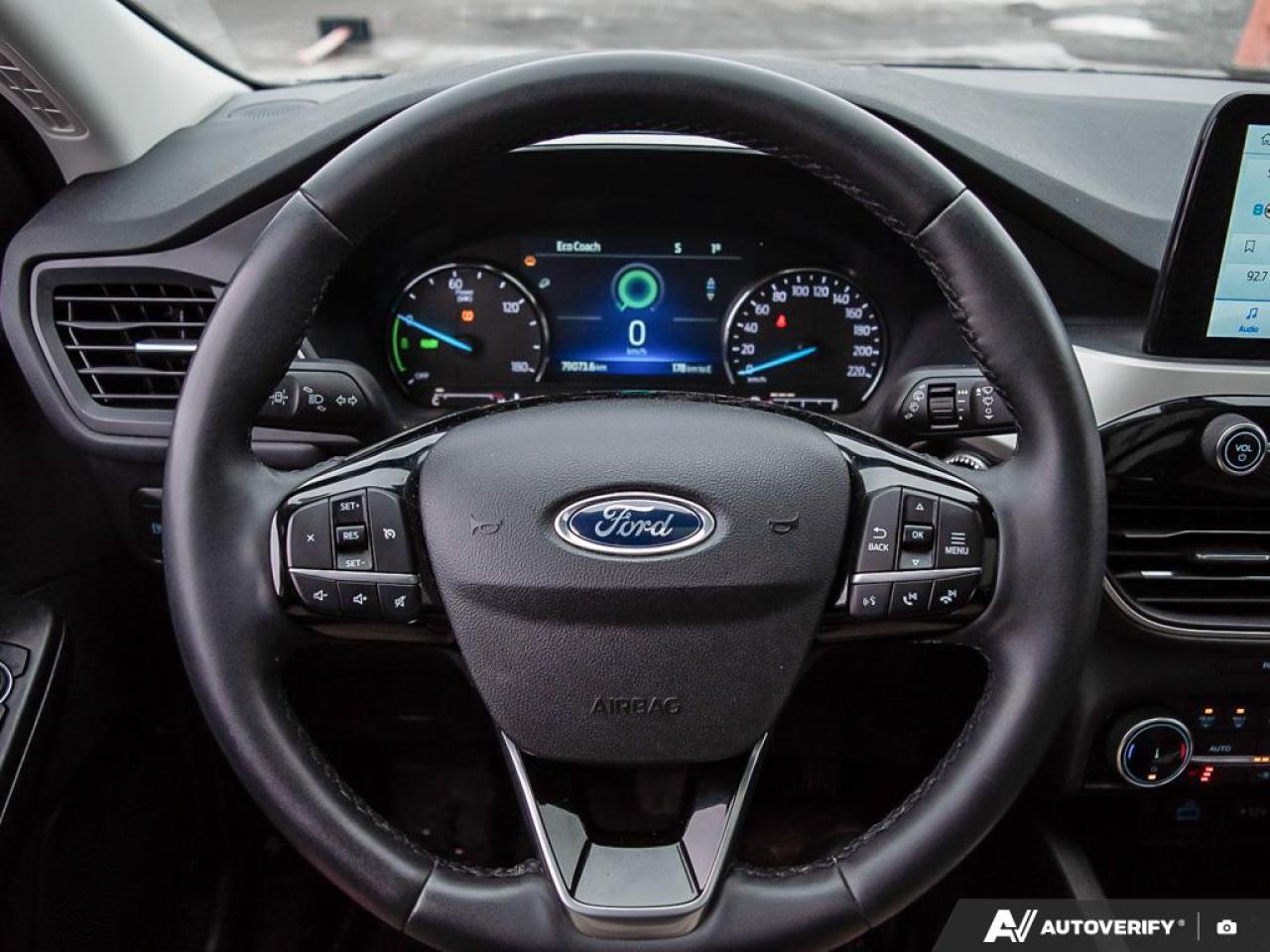 2022 Ford Escape SE Hybrid Photo