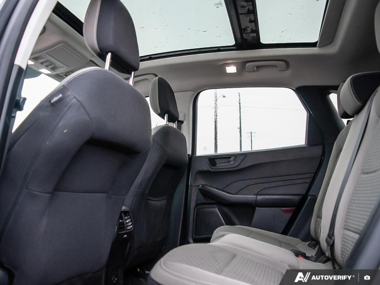 2022 Ford Escape SE Hybrid Photo