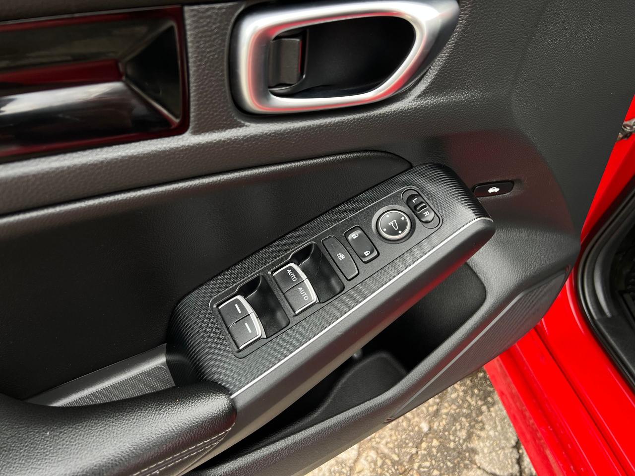 2022 Honda Civic Touring NO ACCIDENTS FULLY LOADED BLINDSPOT Photo