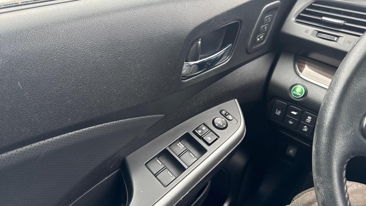 2015 Honda CR-V Touring Photo