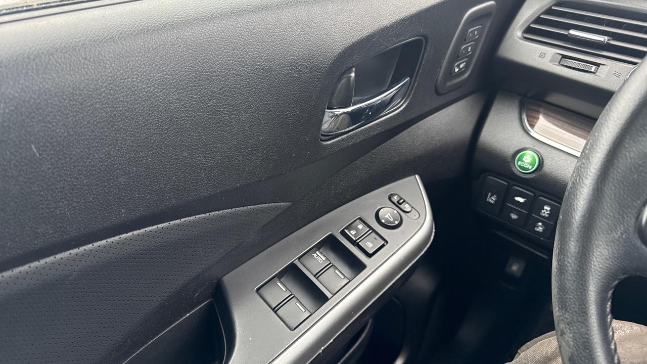 2015 Honda CR-V Touring Photo