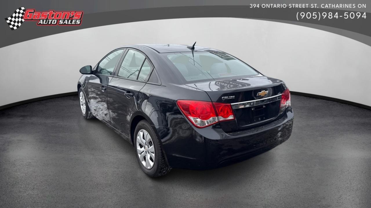 2013 Chevrolet Cruze LS Photo