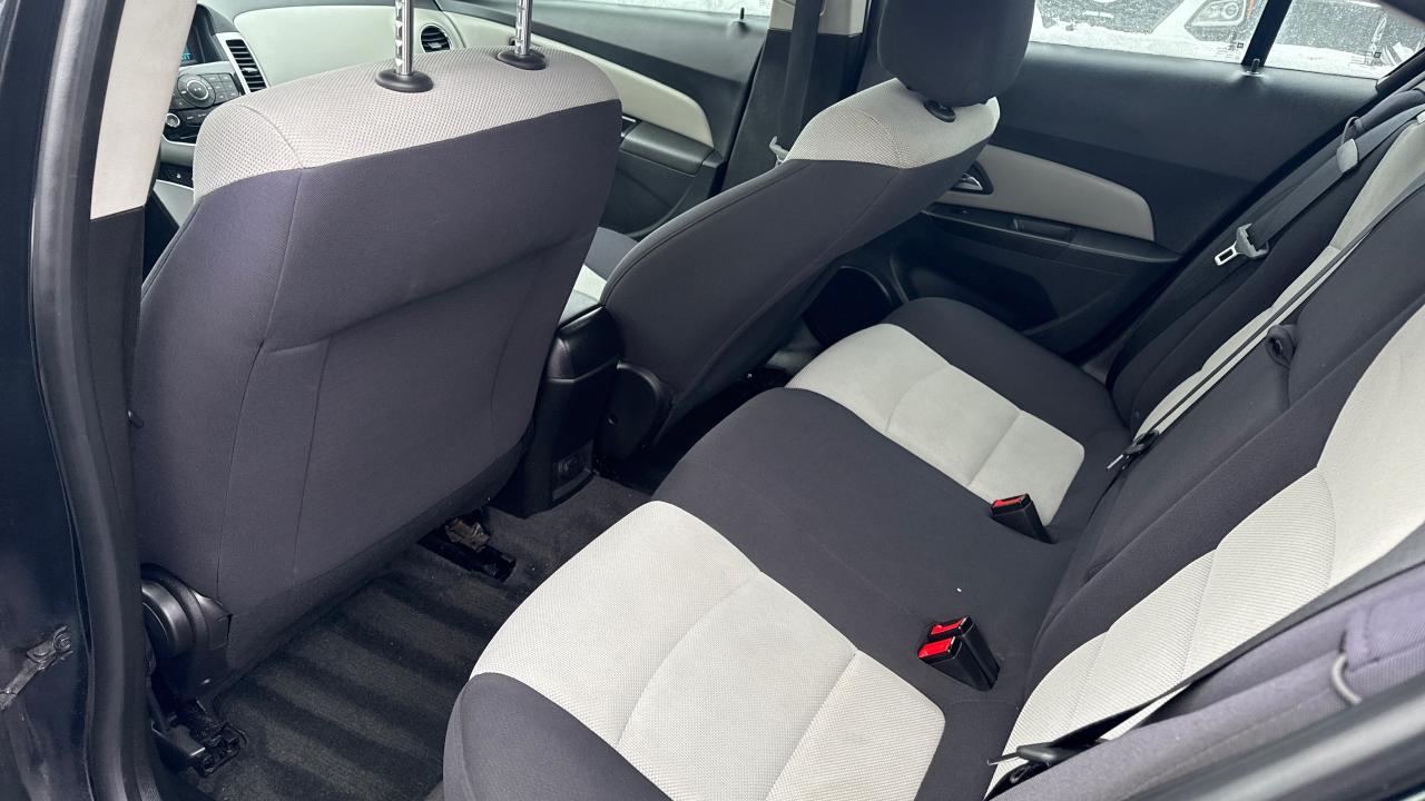 2013 Chevrolet Cruze LS Photo