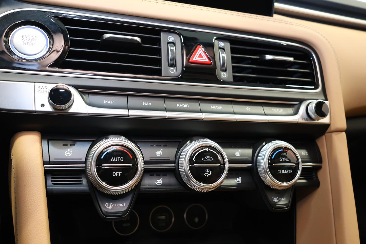 2022 Genesis G70 2.0T AWD - SUNROOF|NAVI|CAMERA|BLINDSPOT|LANEKEEP Photo
