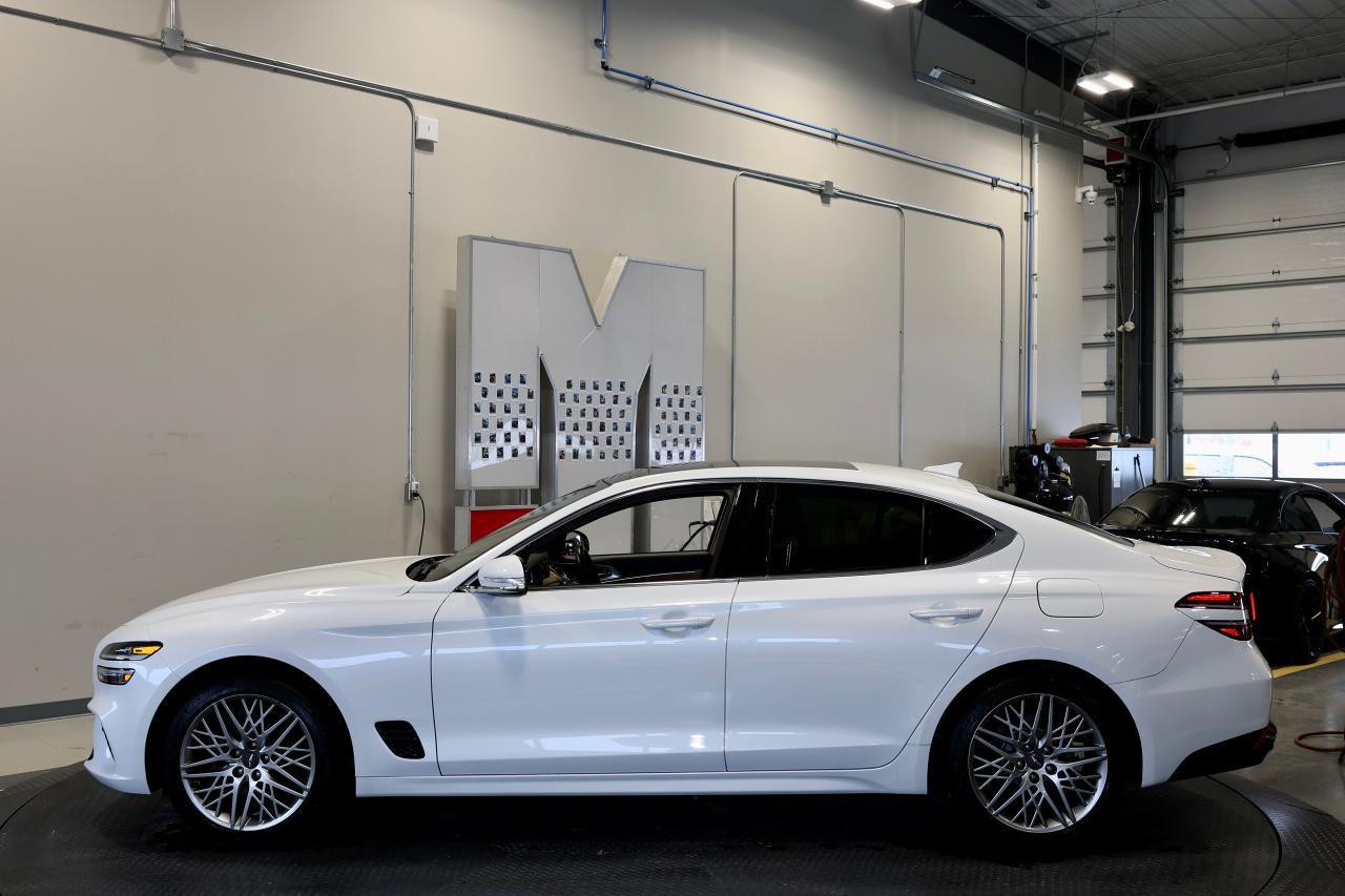 2022 Genesis G70 2.0T AWD - SUNROOF|NAVI|CAMERA|BLINDSPOT|LANEKEEP Photo2