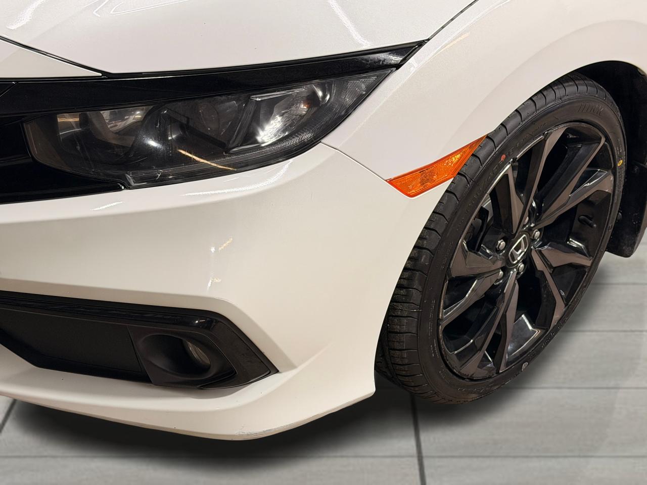 2019 Honda Civic Sport+Roof+Camera+Heated Seats+CLEAN CARFAX Photo