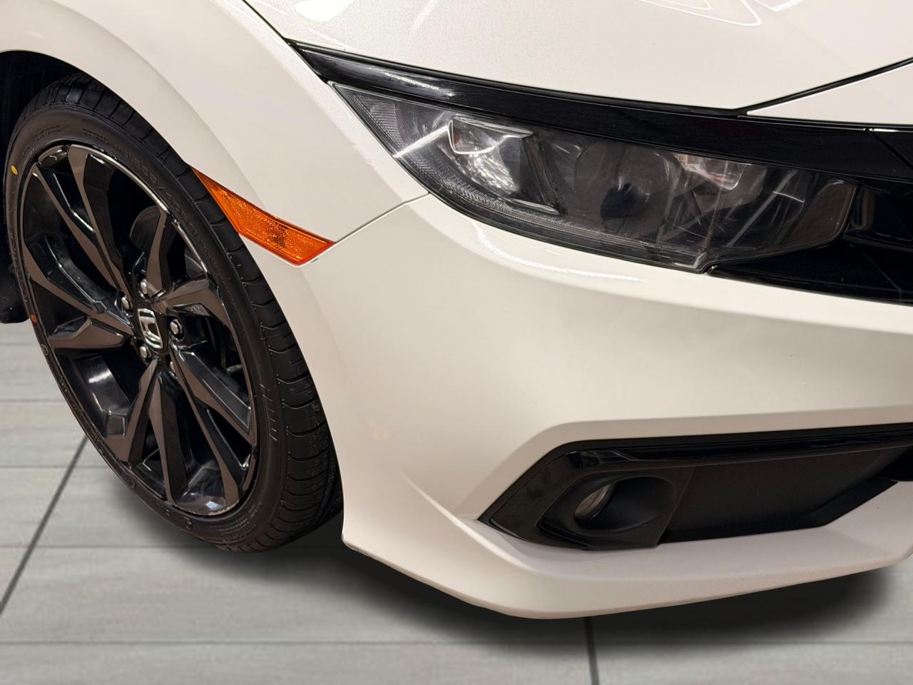 2019 Honda Civic Sport+Roof+Camera+Heated Seats+CLEAN CARFAX Photo38