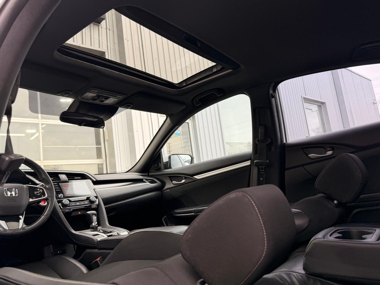 2019 Honda Civic Sport+Roof+Camera+Heated Seats+CLEAN CARFAX Photo