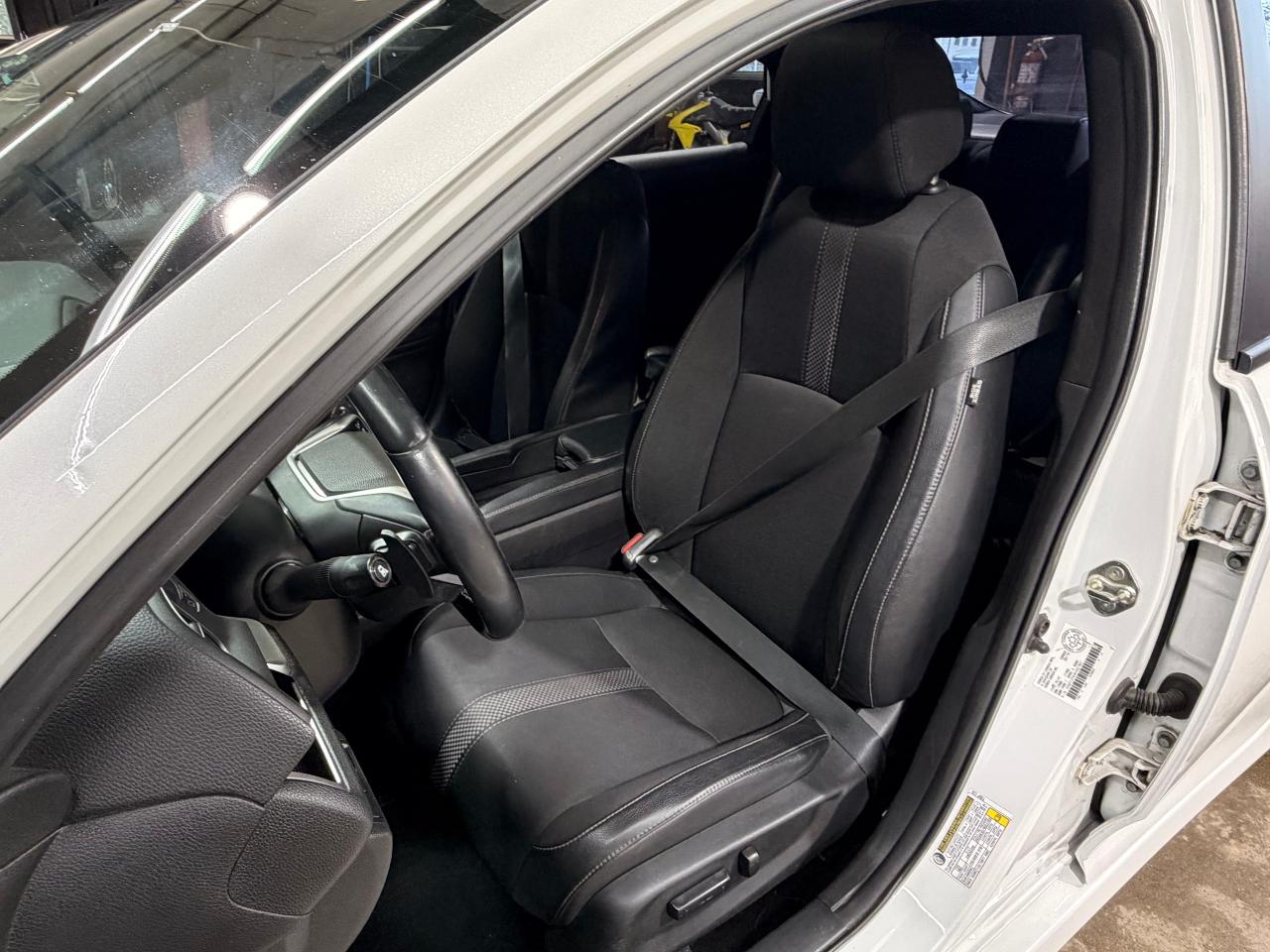 2019 Honda Civic Sport+Roof+Camera+Heated Seats+CLEAN CARFAX Photo