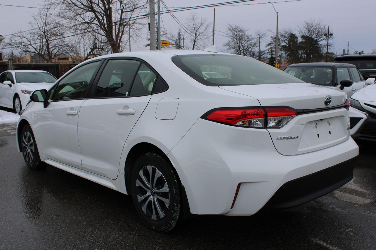 2023 Toyota Corolla Hybrid LE Photo4