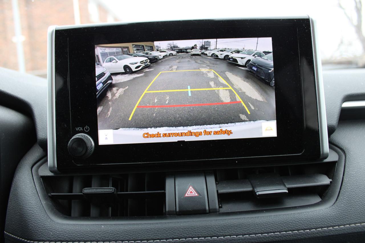 2024 Toyota RAV4 LE Photo