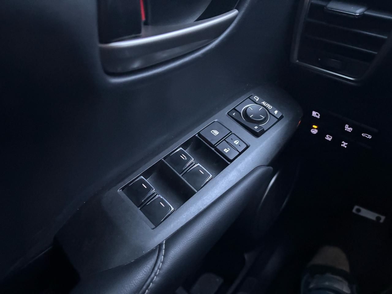 2021 Lexus NX NX 300 F-Sport 3 Heads up 360 Cam AWD Photo