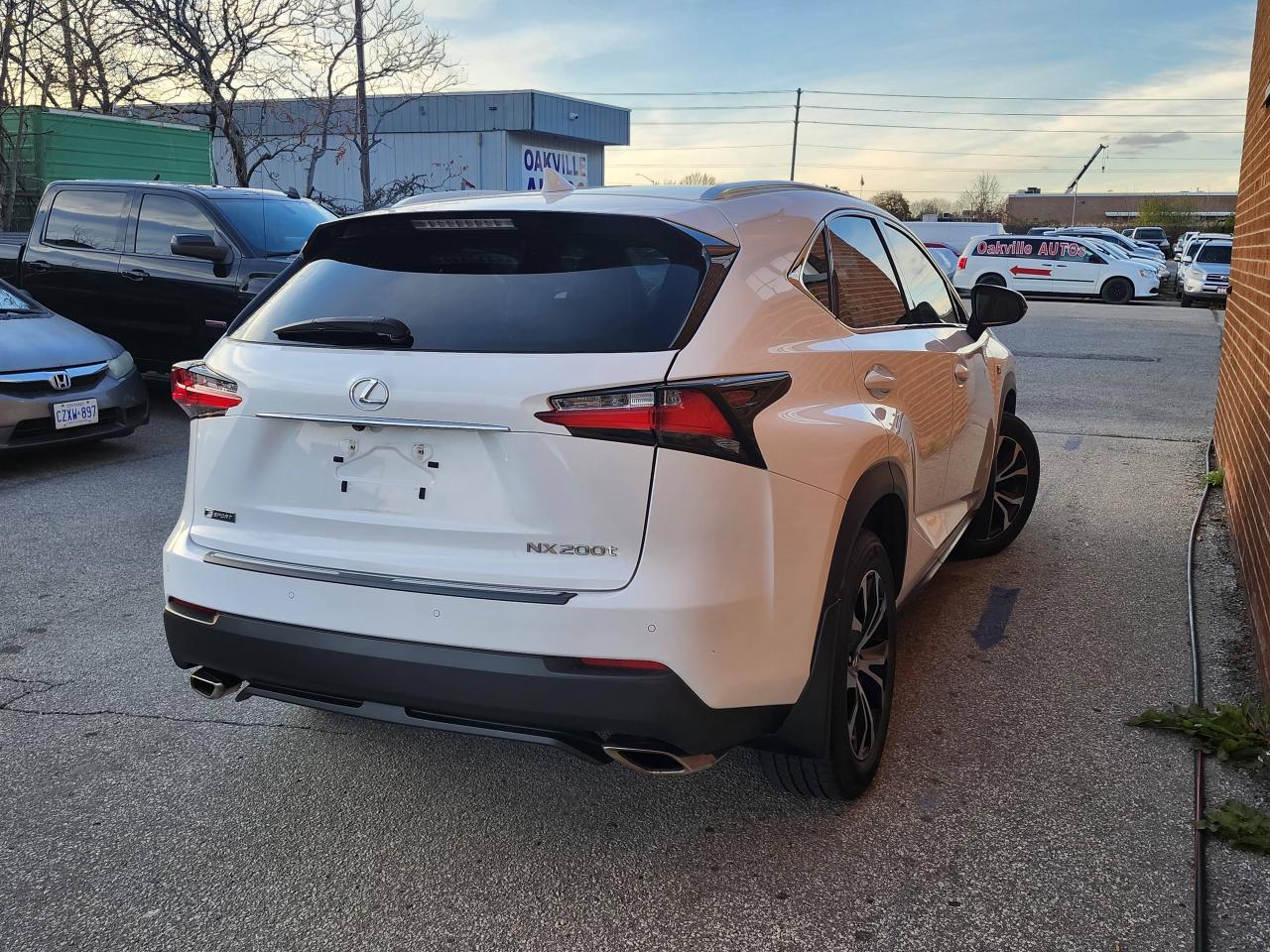 2017 Lexus NX 200t F-Sport, Navi, AWD 4dr Photo4
